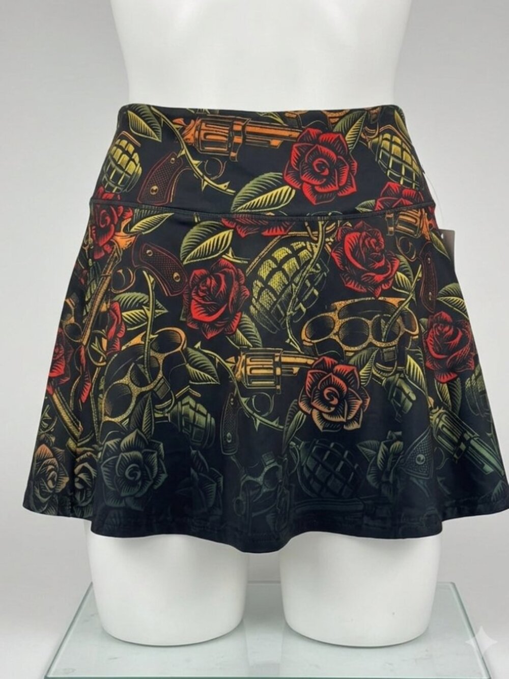 CVG Dressed to Thrill Skort L Retired Squatproof